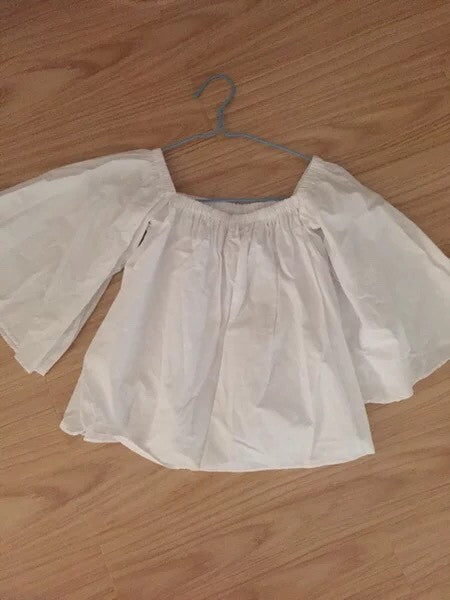 The vogue flare sleeve ruffle cropped tops