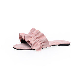 The summer fashion vacation sandals.