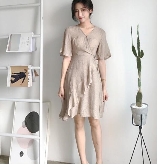 The Knee-length White Dress