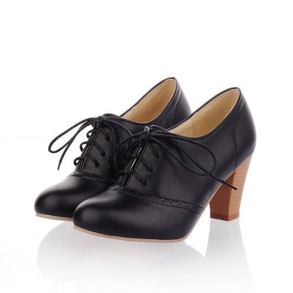 Lace up Pointed toe  ankle boots
