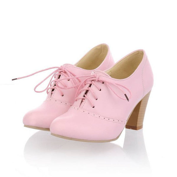 Lace up Pointed toe  ankle boots